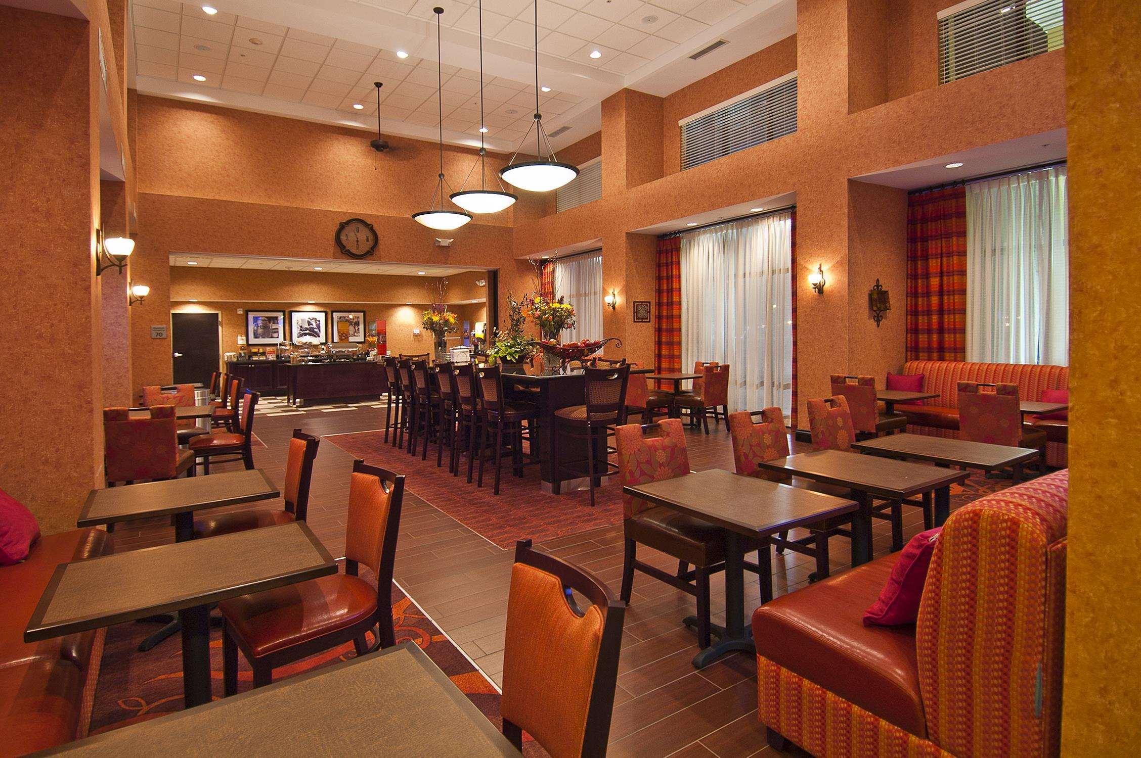 Hampton Inn & Suites Elk City Restoran fotoğraf